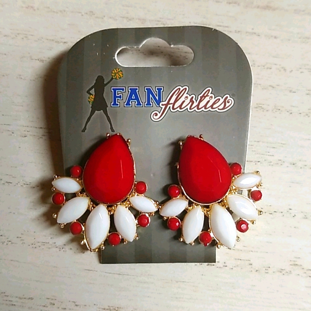 😻 3 For $15 Red & White Waterdrop Gem Studs